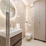 Luxury L 29,
