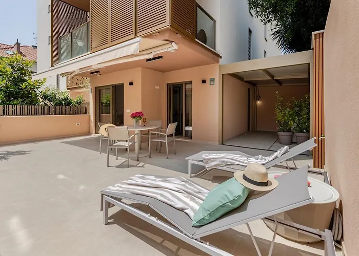 Luxury L 29, 스플리트