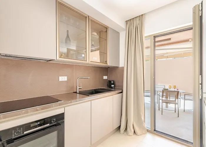 Luxury L 29, 스플리트