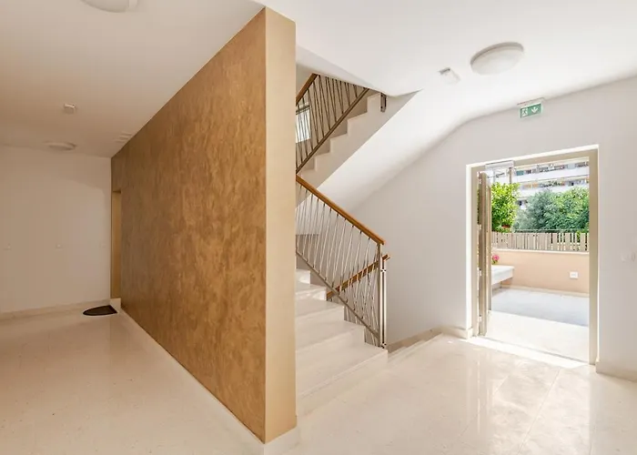 Luxury L 29, 아파트 *