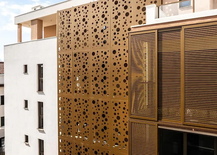 Luxury L 29, 아파트