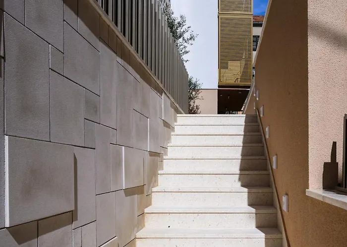 Luxury L 29, 아파트 스플리트