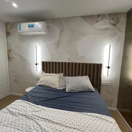 Luxury L 29 Apartment *