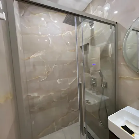 Luxury L 29 Split