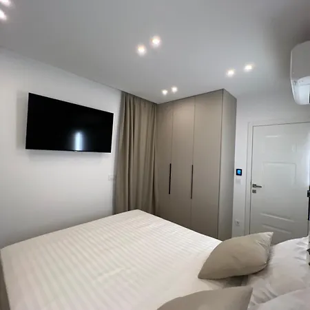 Luxury L 29 Split