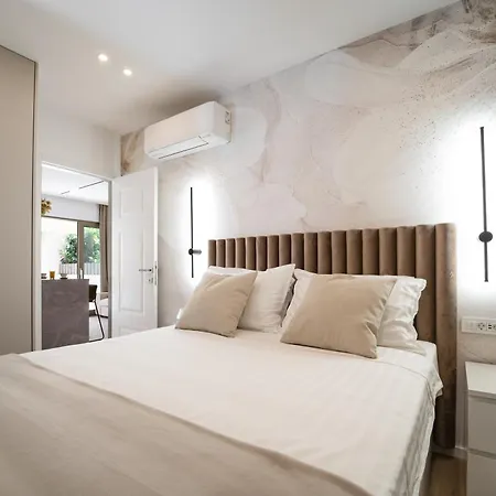 Апартаменти L 29 Luxury With Private Terrace,