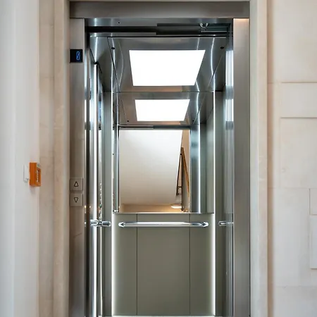 L 29 Luxury With Private Terrace, Apartmán *