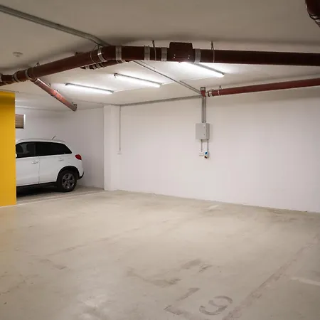 Luxury With Private Terrace, 스플리트