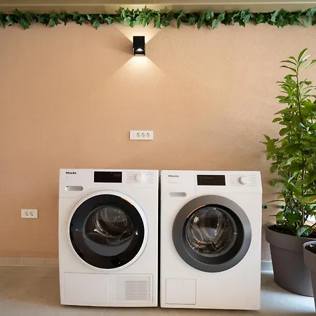 Luxury With Private Terrace, 스플리트