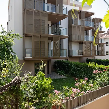 아파트 Luxury With Private Terrace, 스플리트